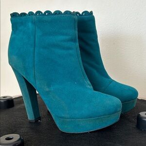 Elegant Teal Ankle Boots